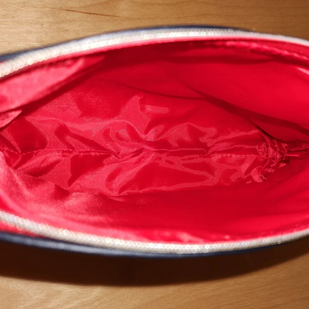 NEW Estee Lauder Makeup Bag